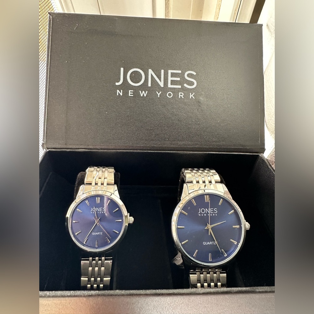 🆕 Jones New York His & Hers Watch Chrome Blue Face Bracelet Watch Gift Set - Picture 8 of 15